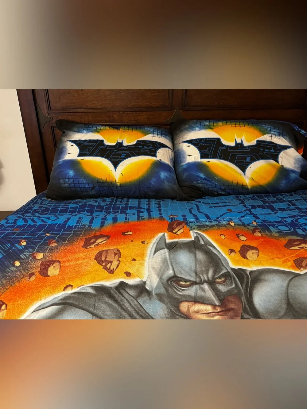 Batman Boys Comforter with two standard pillowcases